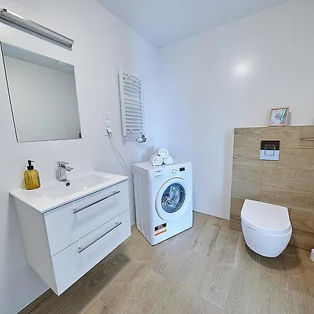 Capital Towers Rent