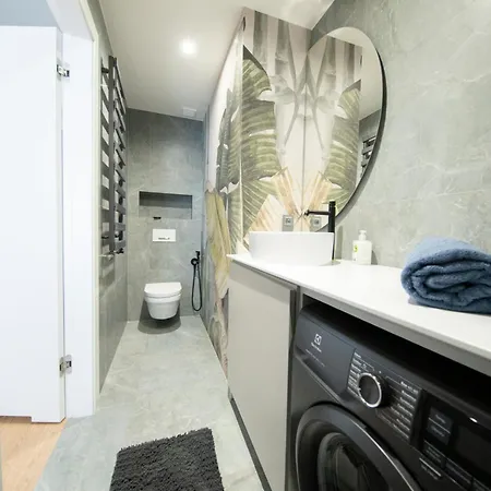 Capital Towers Rent *
